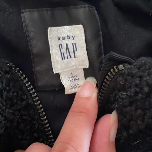 4t coat - Picture 3 of 3